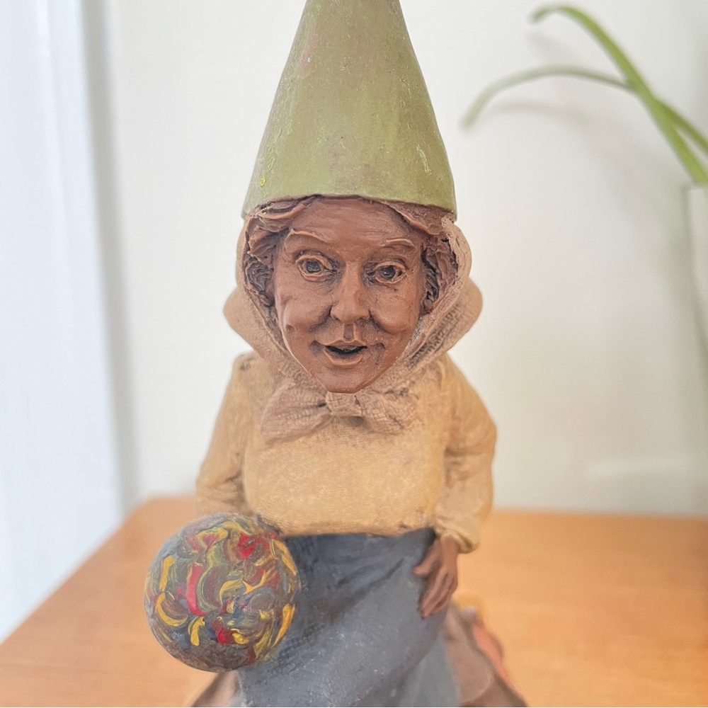 Tom Clark gnome Allie